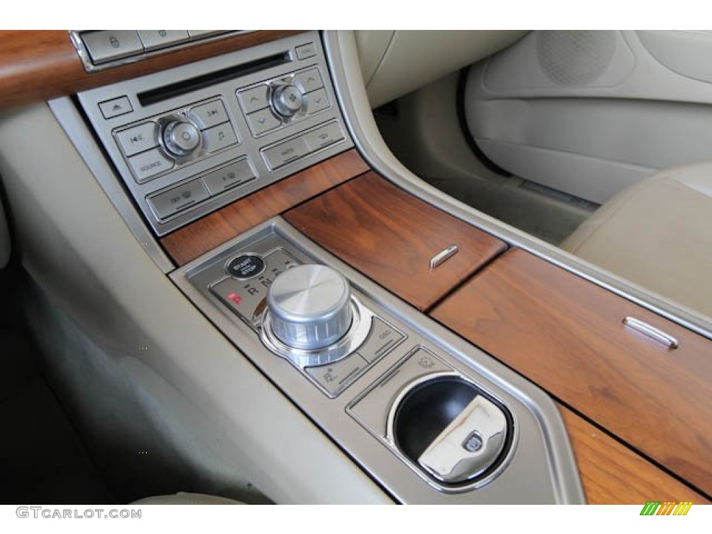 2009 Jaguar XF Luxury Transmission Photos
