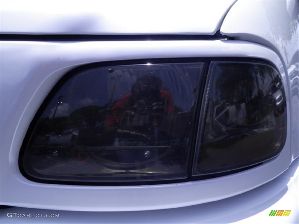 2003 F150 SVT Lightning - Oxford White / Dark Graphite Grey photo #8
