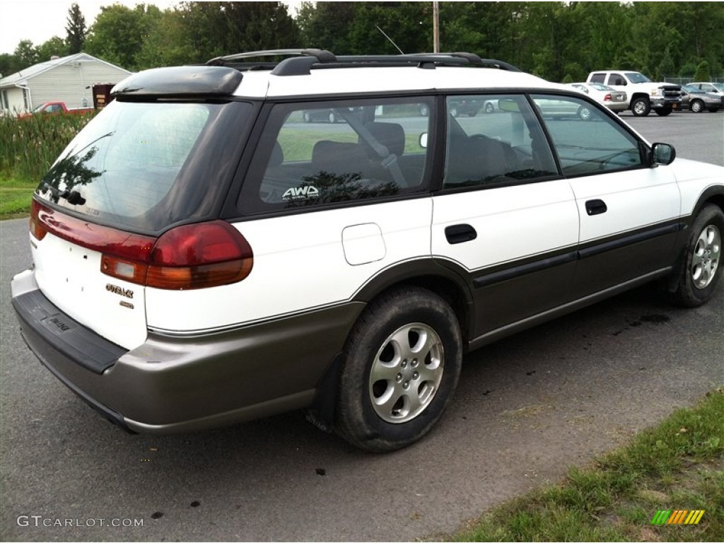 1999 Legacy Outback Wagon - Glacier White / Gray photo #5