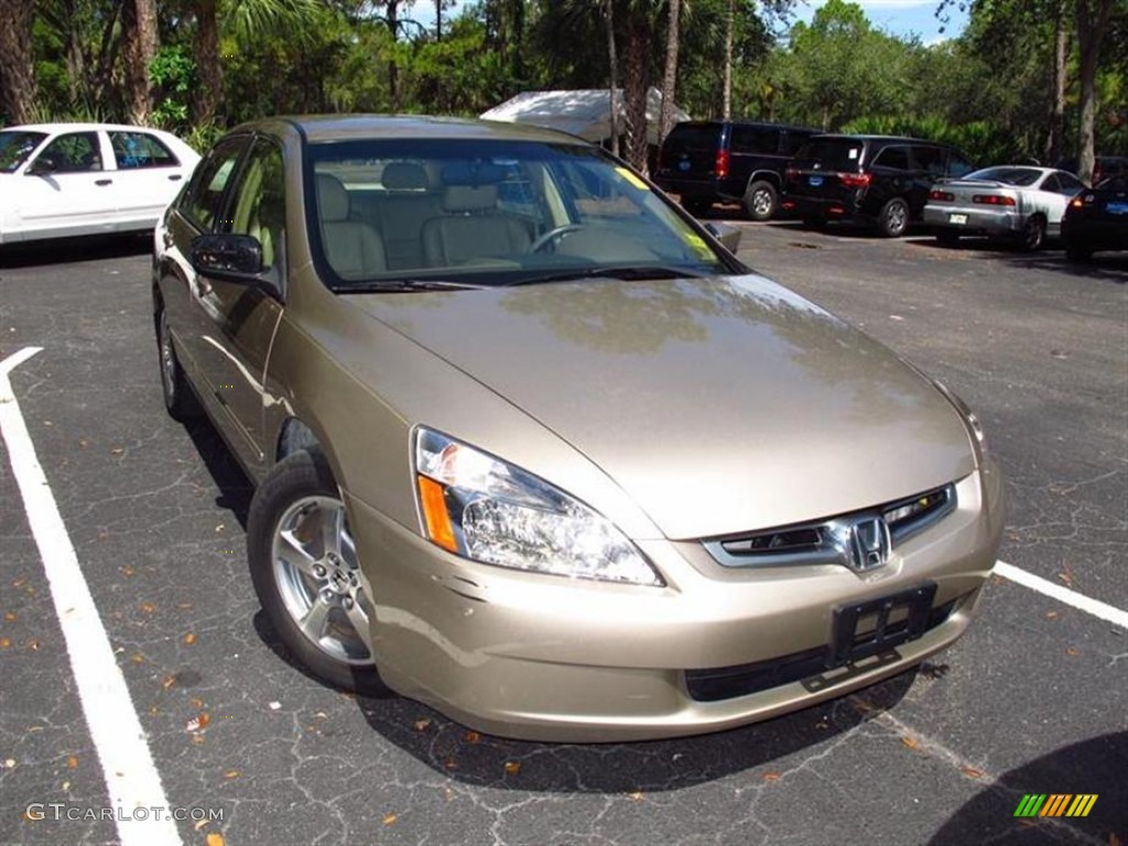 2005 Accord Hybrid Sedan - Desert Mist Metallic / Ivory photo #1