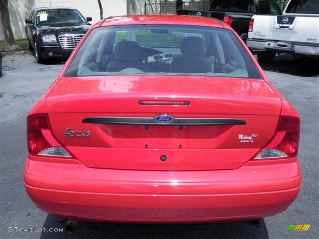 2002 Focus LX Sedan - Infra Red / Medium Graphite photo #14