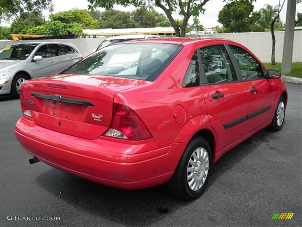 2002 Focus LX Sedan - Infra Red / Medium Graphite photo #17