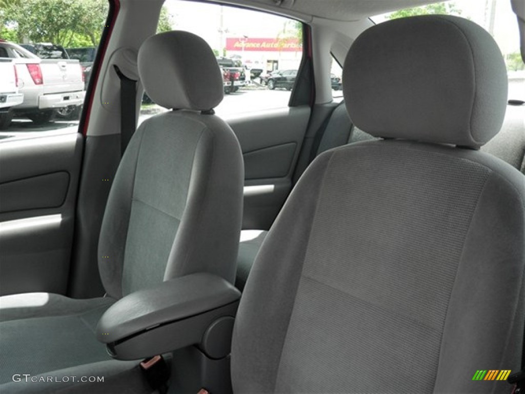 2002 Focus LX Sedan - Infra Red / Medium Graphite photo #27