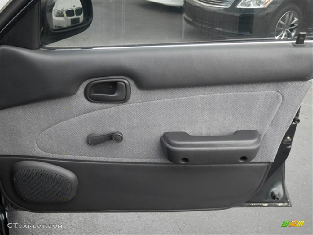1996 Toyota Corolla 1.6 Gray Door Panel Photo #69199804