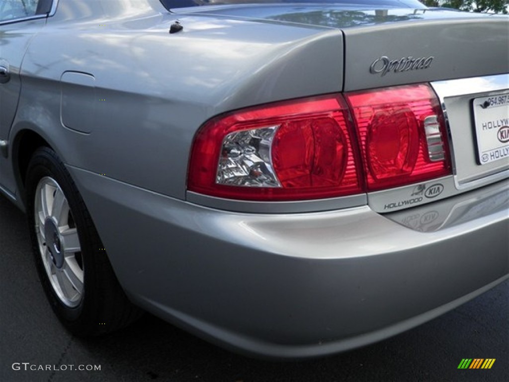 2003 Optima SE V6 - Diamond Silver / Gray photo #14