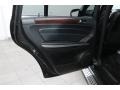 Black - GL 450 4Matic Photo No. 14