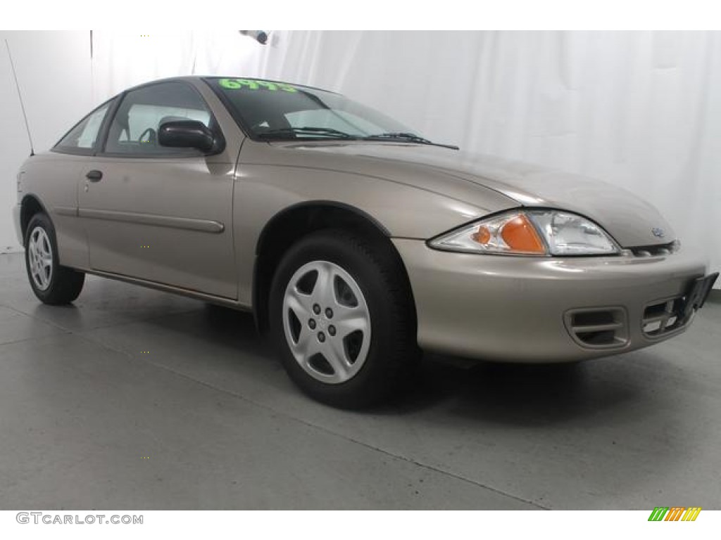 2002 Cavalier LS Coupe - Sandrift Metallic / Graphite photo #3