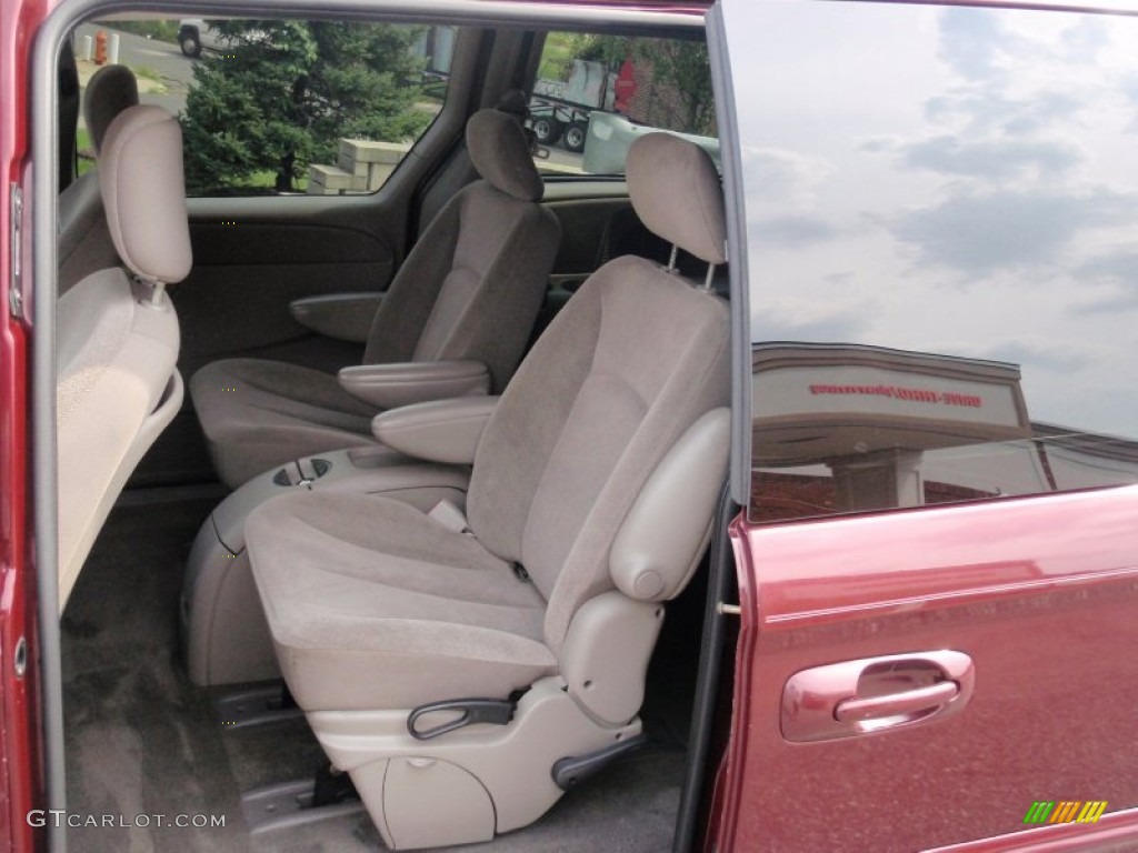 2002 Town & Country LX - Dark Garnet Red Pearlcoat / Sandstone photo #4