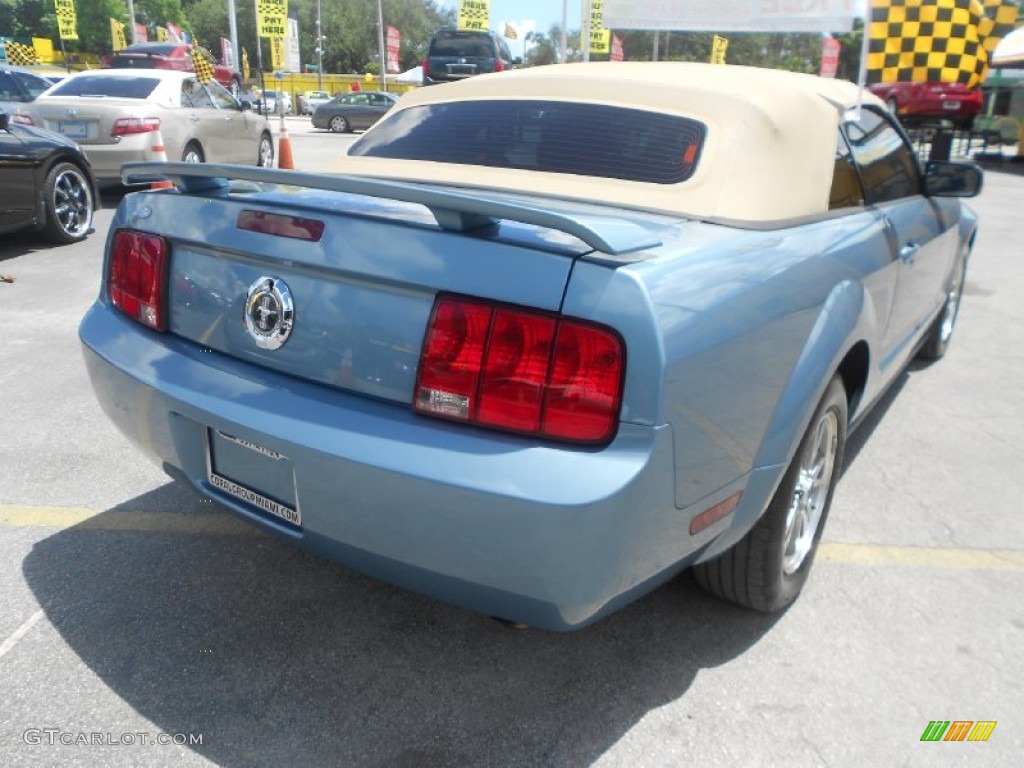 2005 Mustang V6 Premium Convertible - Windveil Blue Metallic / Medium Parchment photo #13