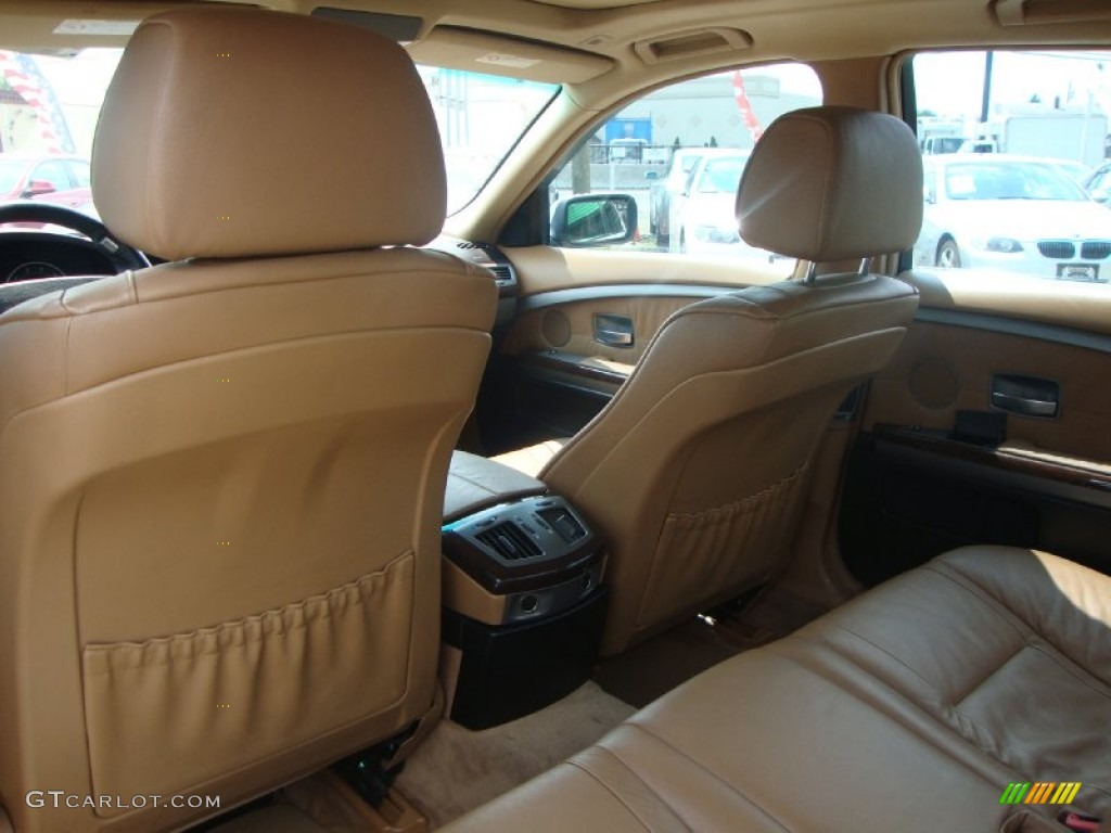 2004 7 Series 745i Sedan - Alpine White / Dark Beige/Beige III photo #12