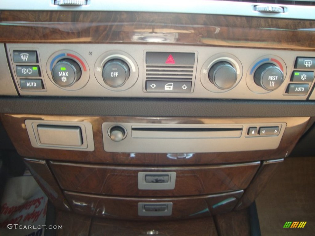 2004 7 Series 745i Sedan - Alpine White / Dark Beige/Beige III photo #29