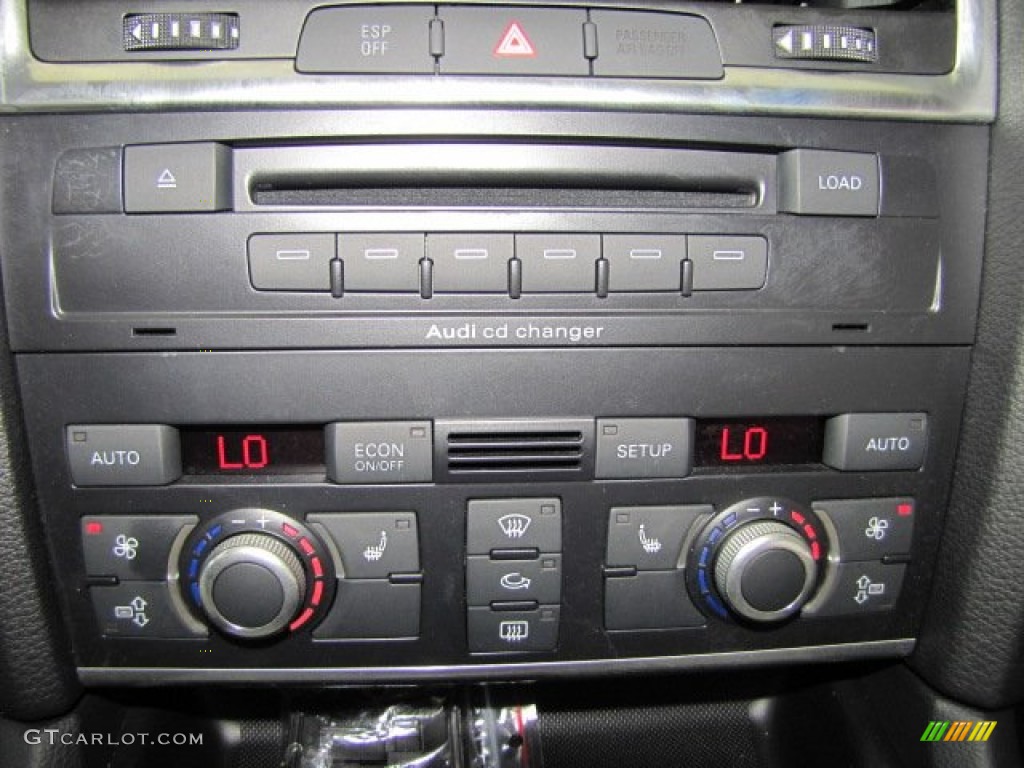 2008 Audi Q7 4.2 Premium quattro Controls Photo #69211058