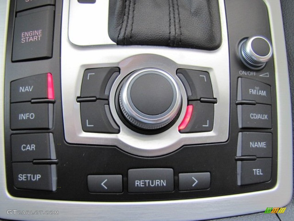 2008 Audi Q7 4.2 Premium quattro Controls Photo #69211076
