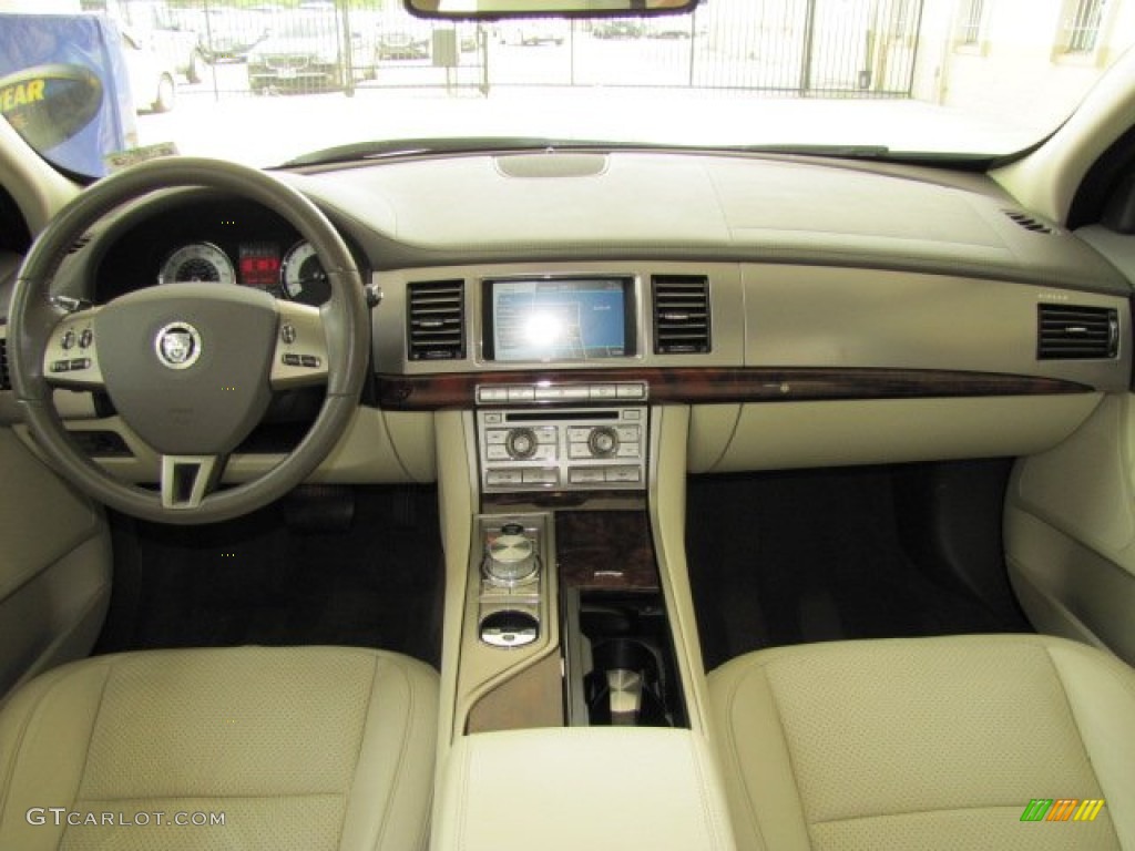2009 Jaguar XF Luxury Ivory/Oyster Dashboard Photo #69212609