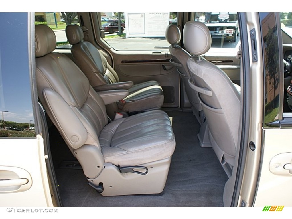 Taupe Interior 2000 Chrysler Town & Country Limited Photo #69215870