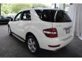 Arctic White - ML 350 4Matic Photo No. 4