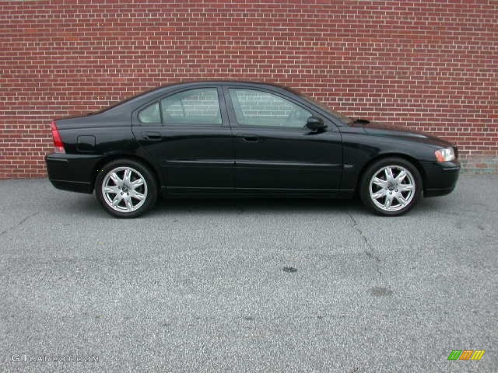 2005 S60 2.5T - Black / Taupe/Light Taupe photo #10