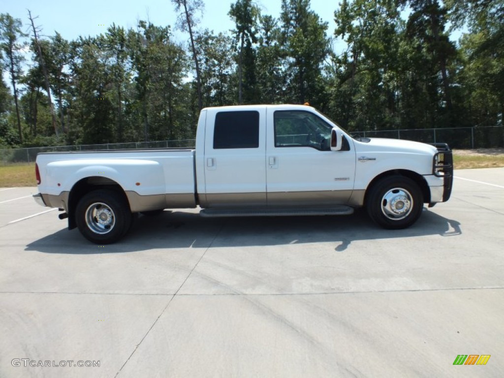 2005 F350 Super Duty King Ranch Crew Cab Dually - Oxford White / Castano Leather photo #2