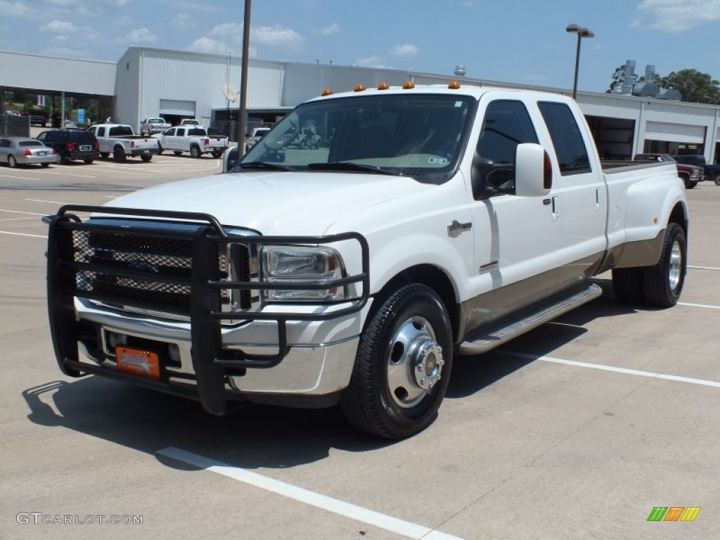 Oxford White 2005 Ford F350 Super Duty King Ranch Crew Cab Dually Exterior Photo #69217977