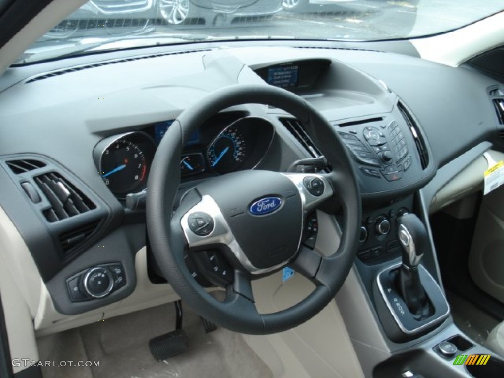 2013 Ford Escape SE 1.6L EcoBoost 4WD Dashboard Photos