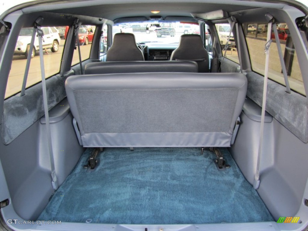 1991 Grand Voyager SE - Bright White / Blue photo #25