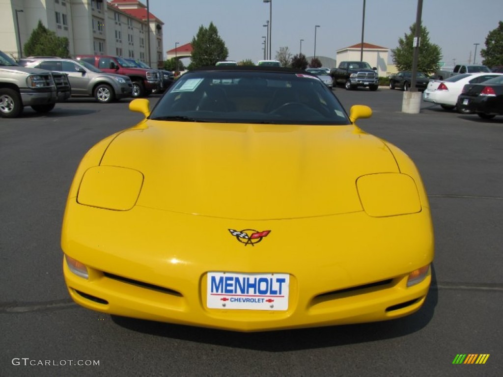 2000 Corvette Convertible - Millennium Yellow / Black photo #2