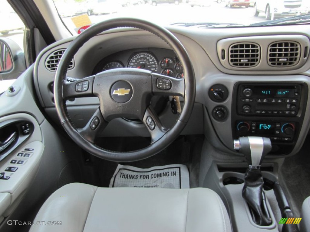 2008 Chevrolet TrailBlazer LT 4x4 Light Gray Dashboard Photo #69219579