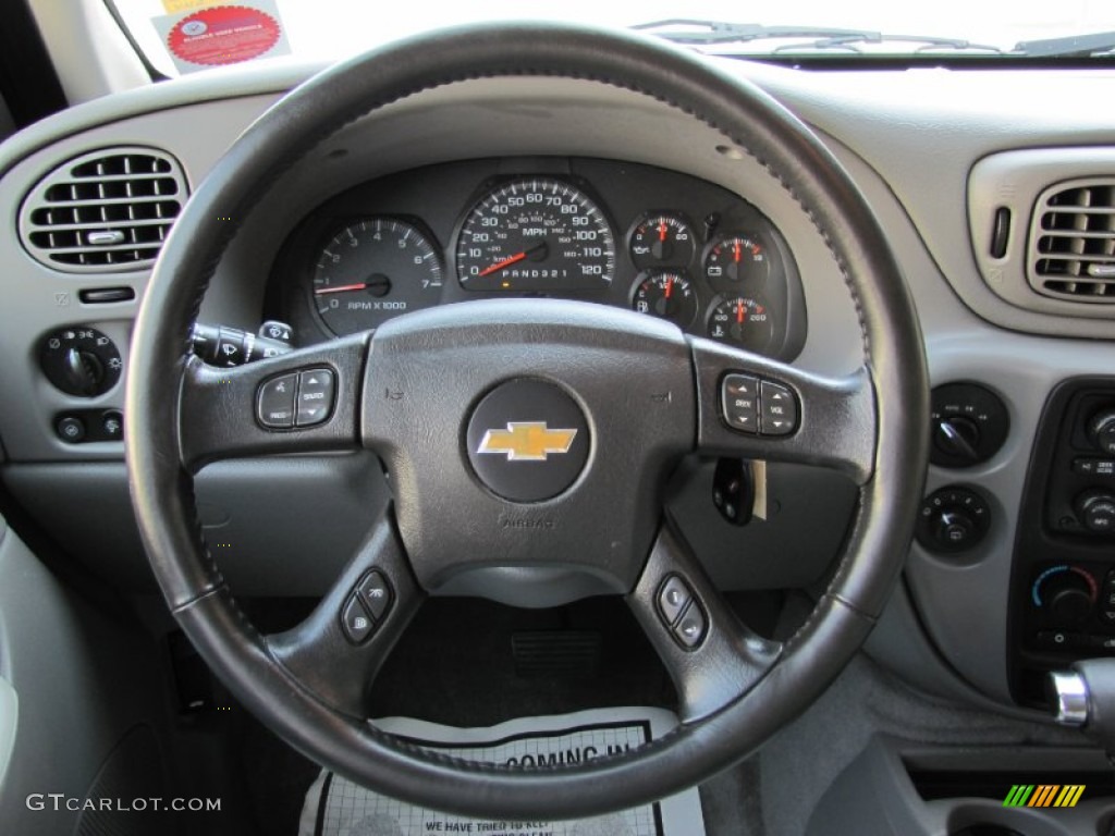 2008 Chevrolet TrailBlazer LT 4x4 Light Gray Steering Wheel Photo #69219597