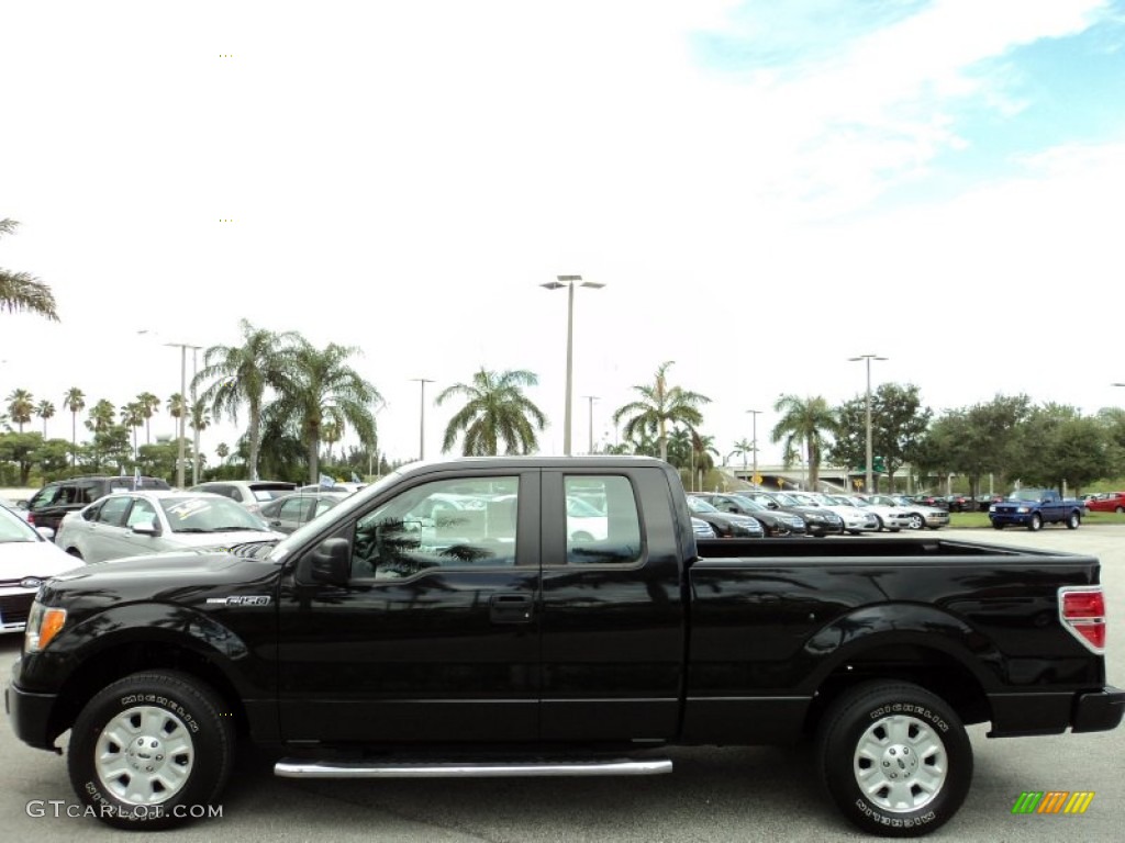 2011 F150 STX SuperCab - Tuxedo Black Metallic / Steel Gray photo #12