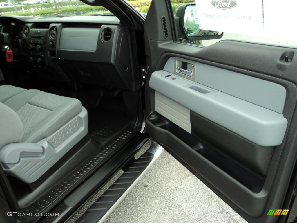 2011 Ford F150 STX SuperCab Steel Gray Door Panel Photo #69219749