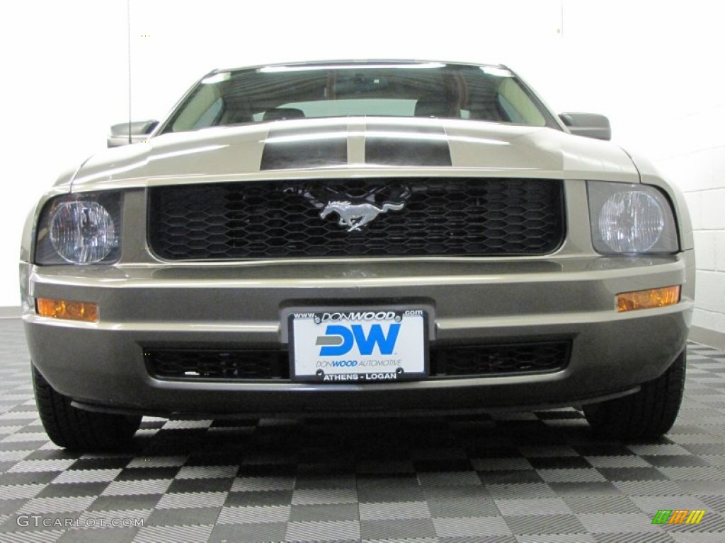 2005 Mustang V6 Premium Coupe - Mineral Grey Metallic / Medium Parchment photo #3