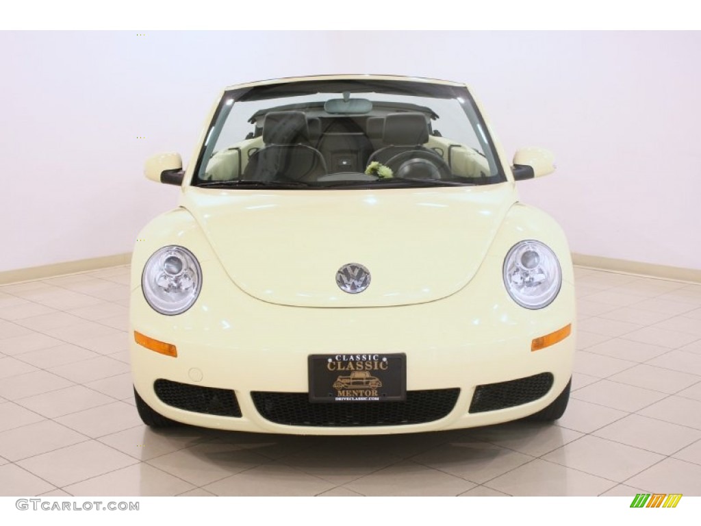 2006 New Beetle 2.5 Convertible - Mellow Yellow / Black photo #2