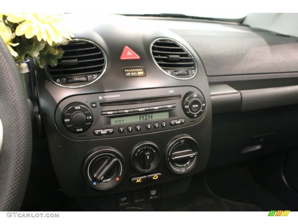 2006 New Beetle 2.5 Convertible - Mellow Yellow / Black photo #11