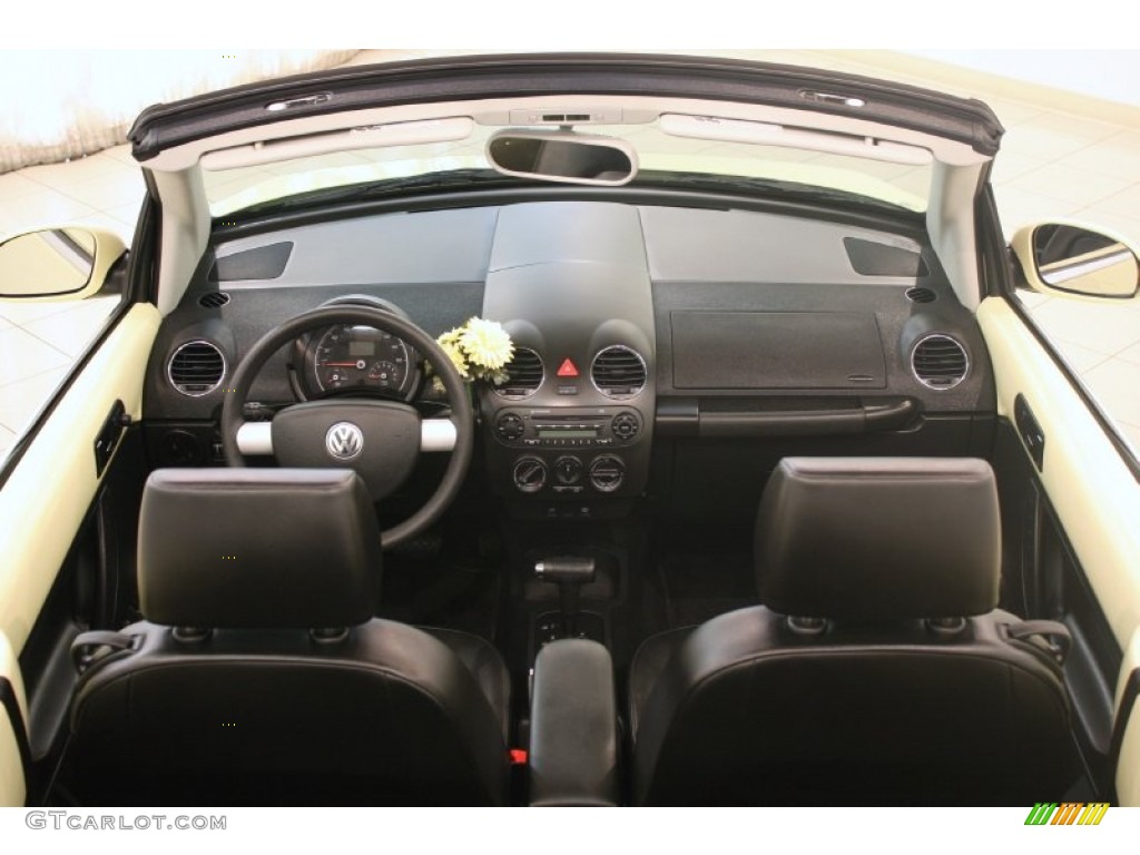 2006 New Beetle 2.5 Convertible - Mellow Yellow / Black photo #16