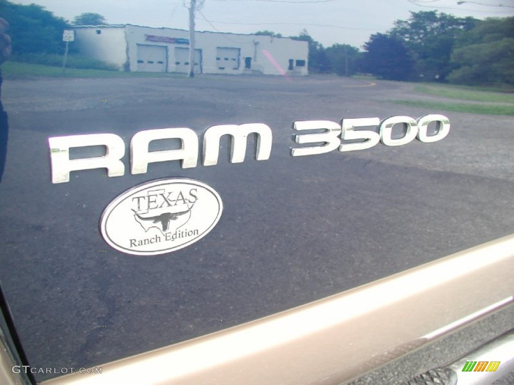 2004 Ram 3500 SLT Quad Cab 4x4 Dually - Patriot Blue Pearl / Taupe photo #30