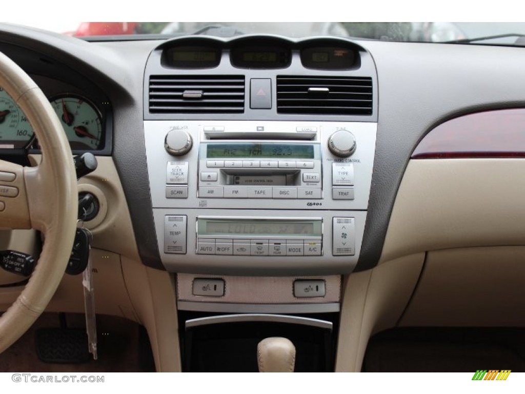 2004 Toyota Solara SLE Coupe Controls Photo #69228921
