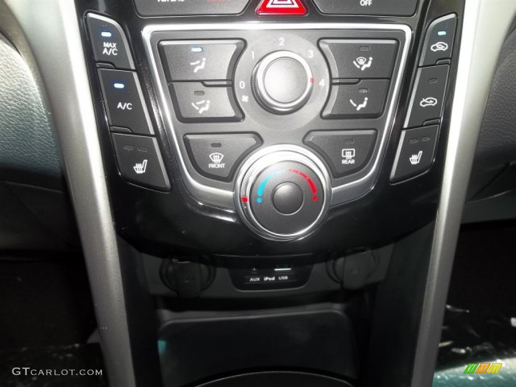 2013 Elantra GT - Shimmering Air Silver / Black photo #13
