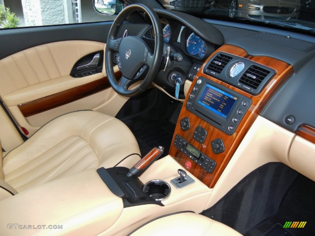 2006 Maserati Quattroporte Standard Quattroporte Model Beige Dashboard Photo #69230235