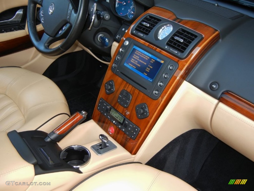 2006 Maserati Quattroporte Standard Quattroporte Model Controls Photo #69230283