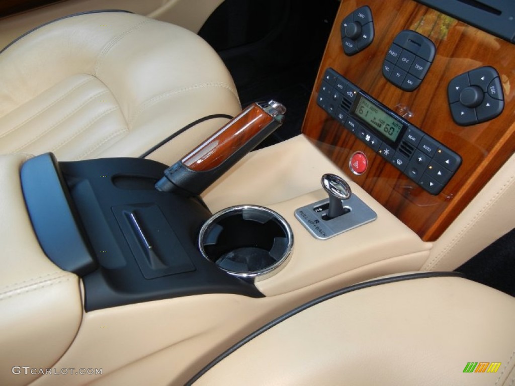 2006 Maserati Quattroporte Standard Quattroporte Model Controls Photo #69230316