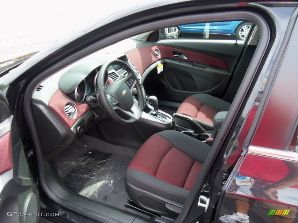 Jet Black/Sport Red Interior 2012 Chevrolet Cruze LT Photo #69231237