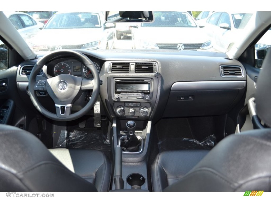 2013 Jetta TDI Sedan - Black Uni / Titan Black photo #5