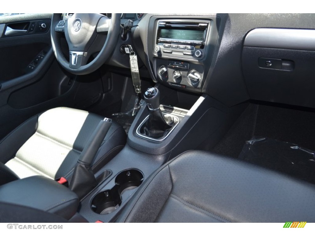 2013 Jetta TDI Sedan - Black Uni / Titan Black photo #6