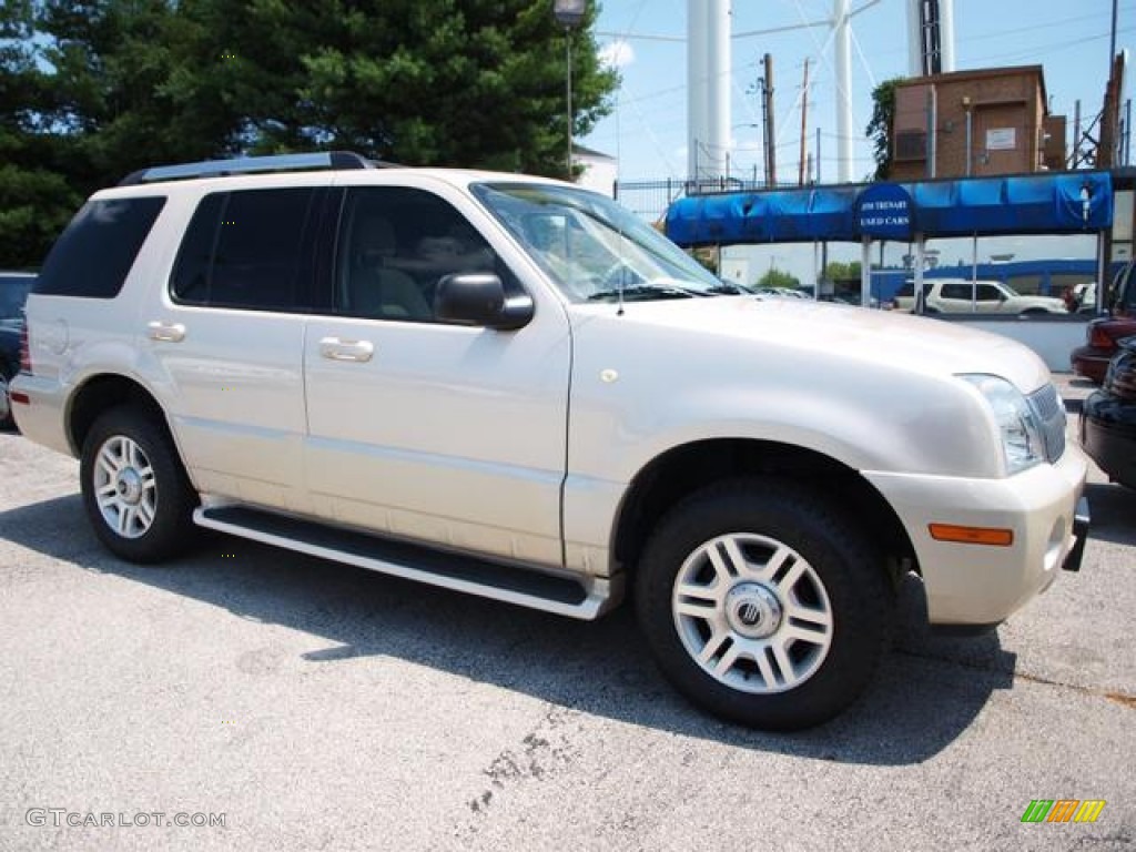 2005 Mountaineer V6 AWD - Ivory Parchment Tri-Coat / Medium Dark Parchment photo #2