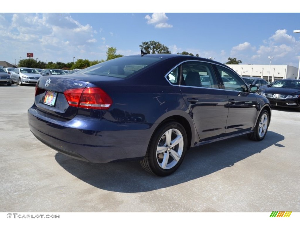 2013 Passat TDI SE - Night Blue Metallic / Titan Black photo #2