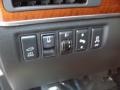Silver Indulgence - QX 56 4WD Photo No. 31
