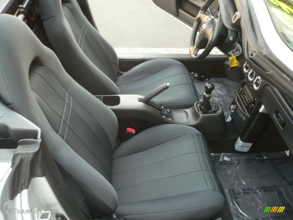 Black Interior 2003 Toyota MR2 Spyder Roadster Photo #69236772