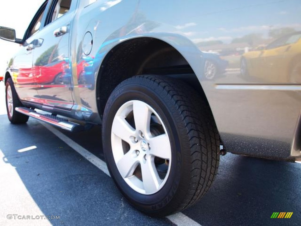 2010 Ram 1500 Big Horn Crew Cab 4x4 - Mineral Gray Metallic / Dark Slate/Medium Graystone photo #6