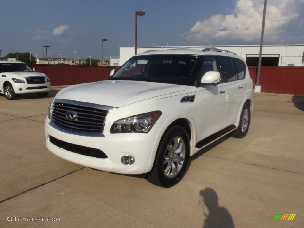 Moonlight White Infiniti QX