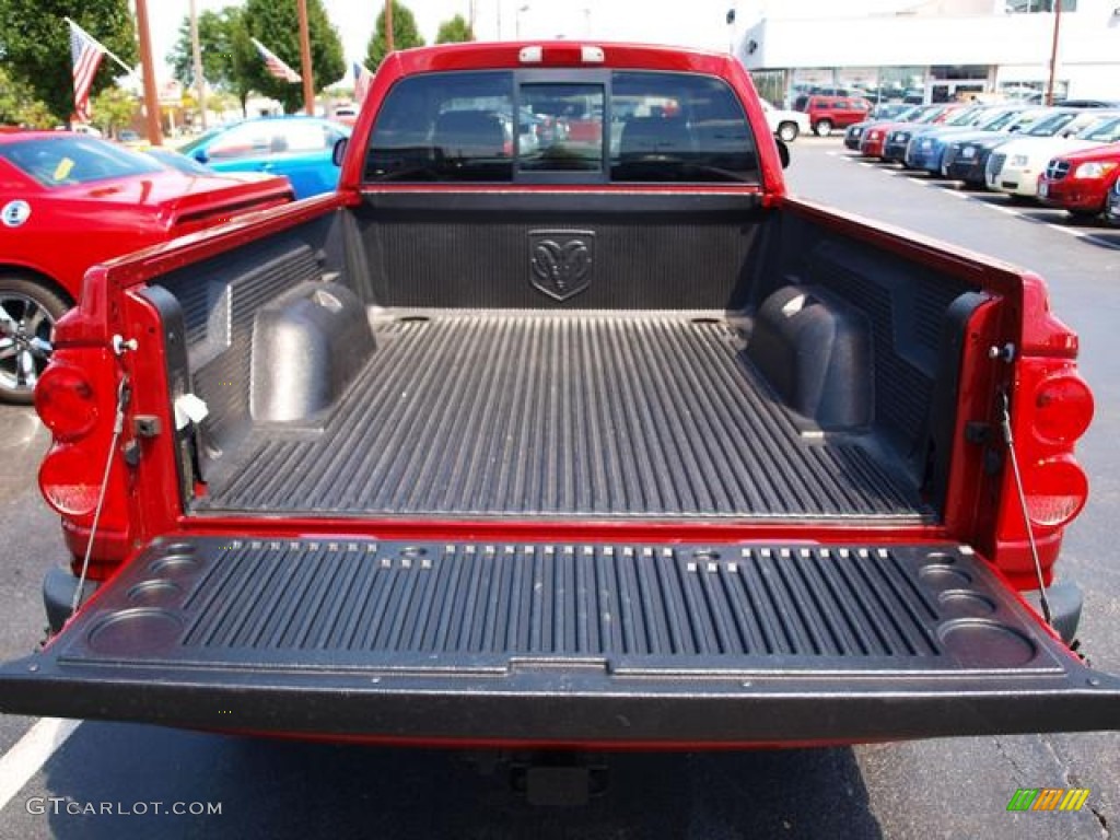 2007 Dodge Dakota SLT Club Cab Trunk Photos